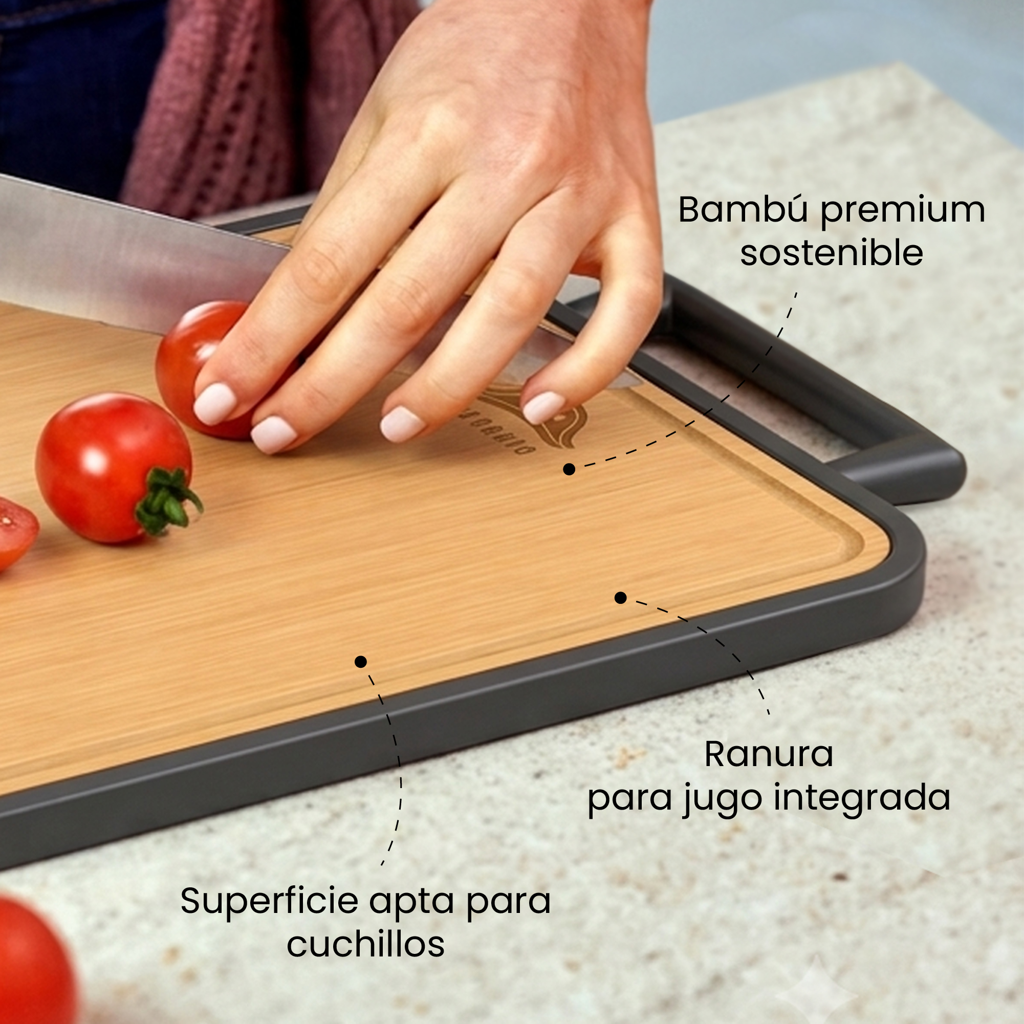 Detalle de la ranura para jugos y el bambú